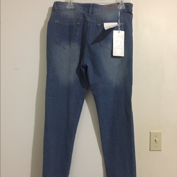 Jeans - Picture 2 of 2